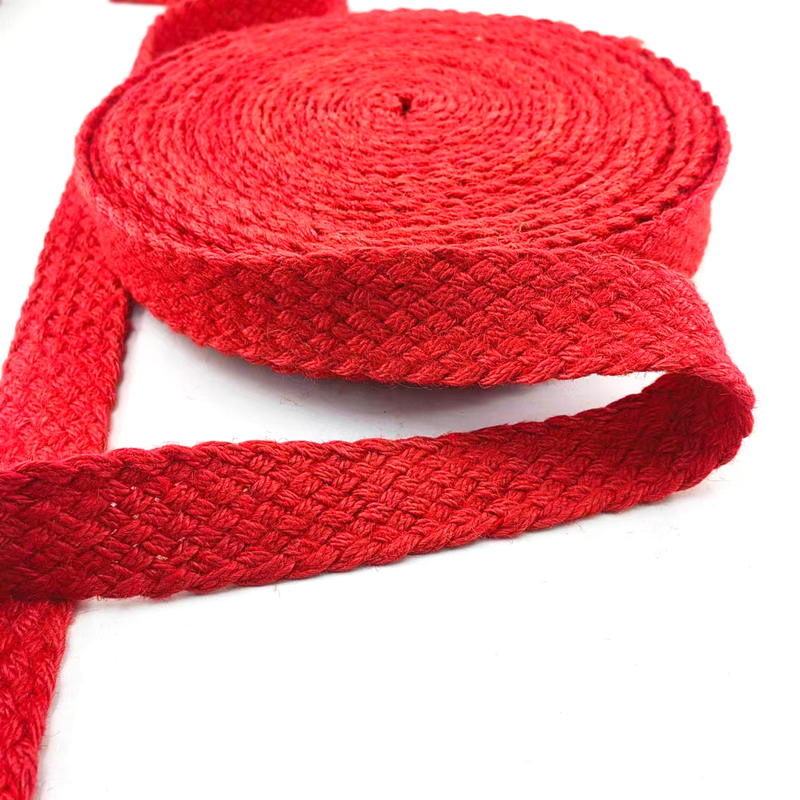 Ceinture tressée en jute de hareng rouge durable avec des rubans tissés colorés