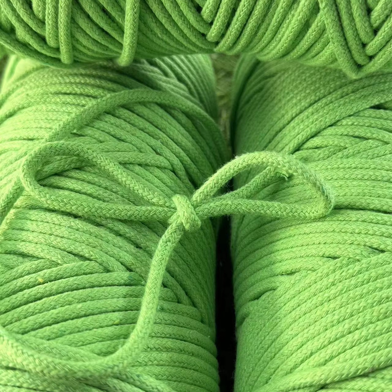 Cords Direct 30 ans d'expérience en coton vert corde tressée pour vêtements et accessoires
