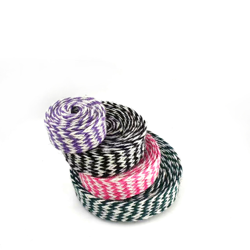 4 cm de tresse de jute large dans un design simple pour une ceinture de tricot durable et un emballage