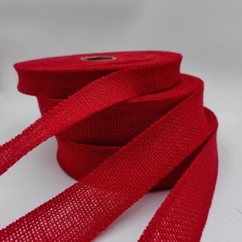 Personnalisation d'accessoires de vêtements à ruban rouge de jute avec un support de commande d'échantillons de 7 jours