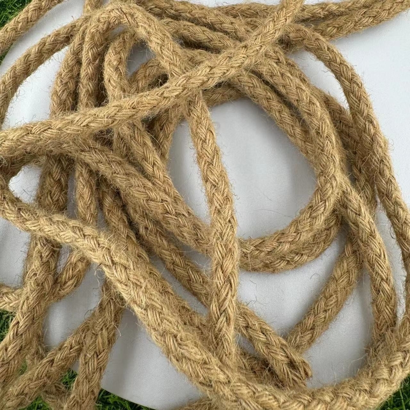 30 ans d'expérience dans la production de sangles pour les emballages personnalisés de câbles et de courroies de jute
