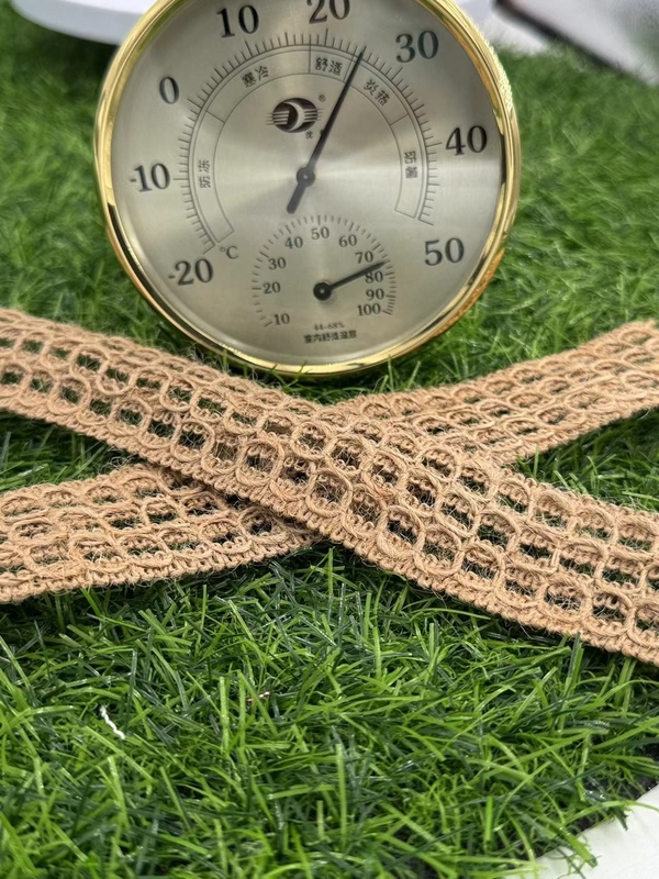 Le ruban en dentelle de jute durable est la touche finale parfaite pour la décoration de la maison